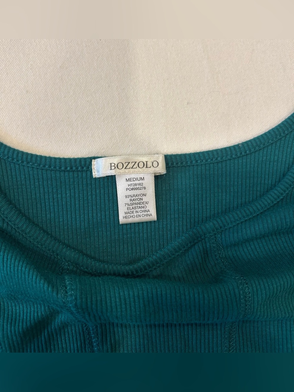 Women’s nice 4 top bundle - Picture 11 of 14